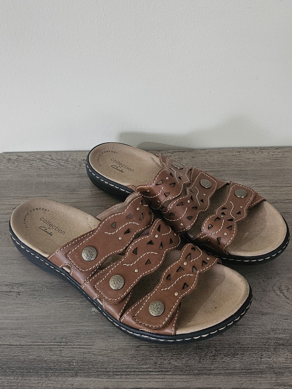 Clarks Brown Leather Leisa Cacti Q triple strap Slide Sandals 8 M